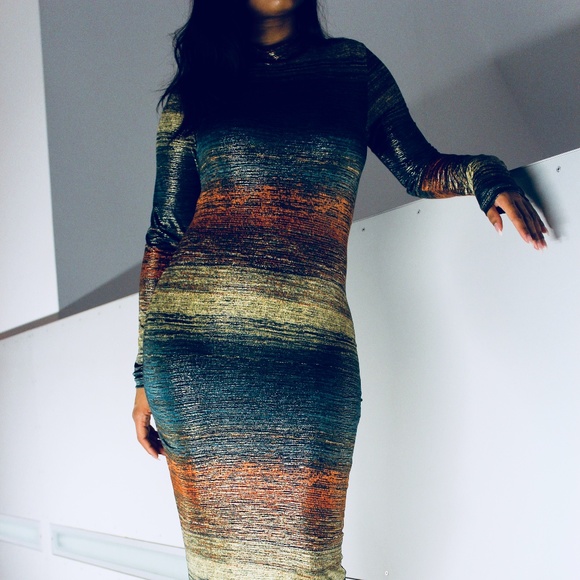 BRAND NEW midi body con dress - Picture 1 of 5